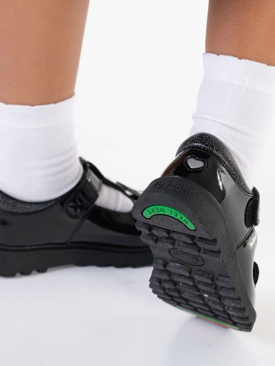 niskie buty toezone w kolorze czarnym rico