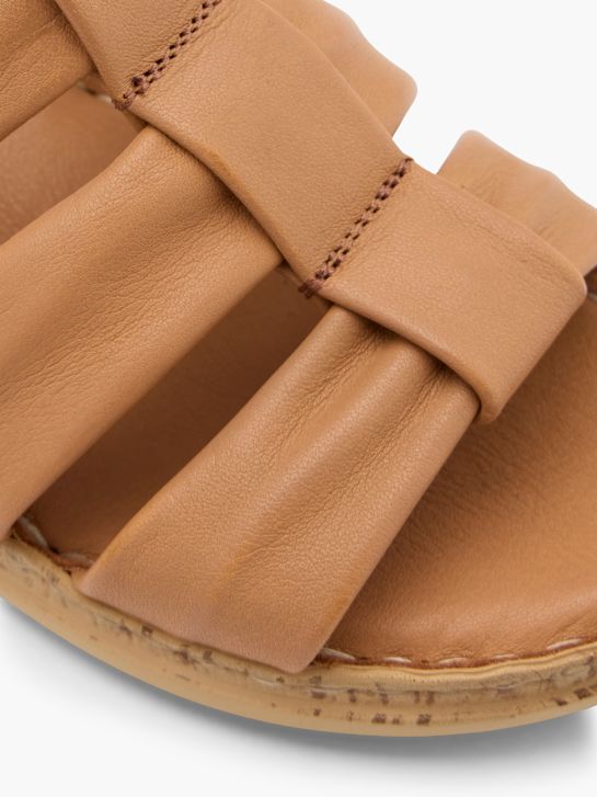 sandały hush puppies na obcasie beżowy rico